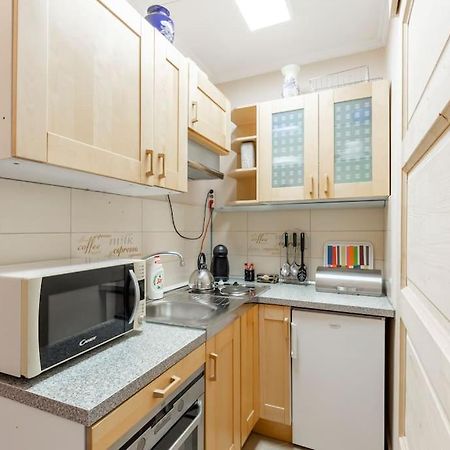 Lovely 1 Bedroom Flat - Gazdagret Budapest Exterior photo